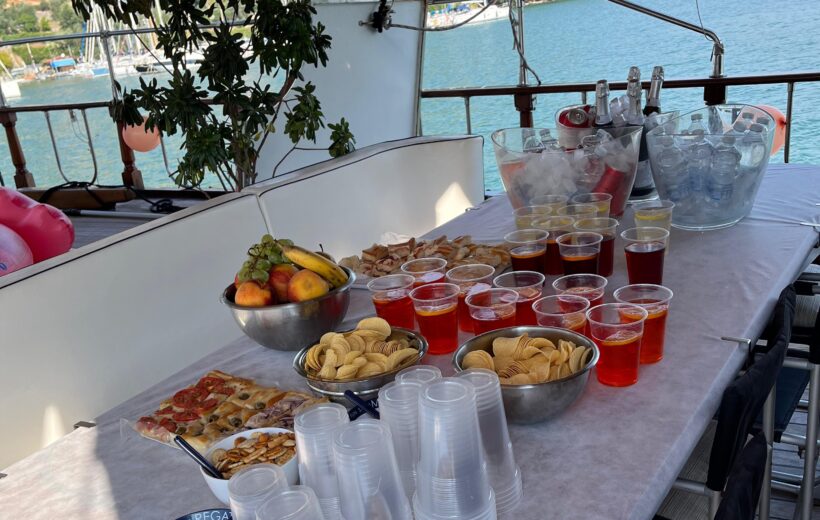 Sunset Aperitif on Goletta