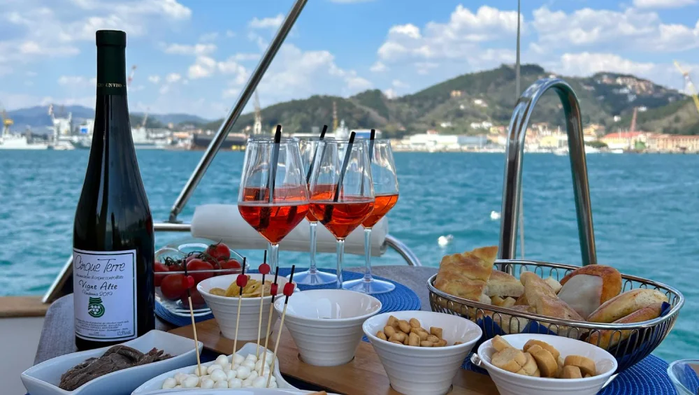 Private Aperitivo Boat Tour, Gulf of Poets